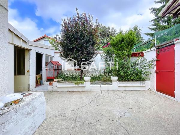 EXCLUSIVITÉ – Maison familiale de 132 m² avec garage, sous-sol total et dépendance, aux portes de Paris.