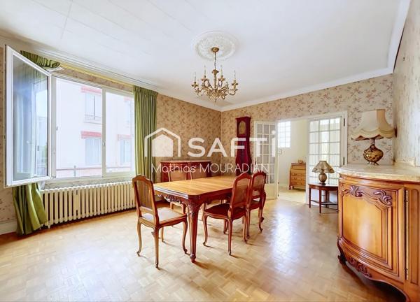 EXCLUSIVITÉ – Maison familiale de 132 m² avec garage, sous-sol total et dépendance, aux portes de Paris.