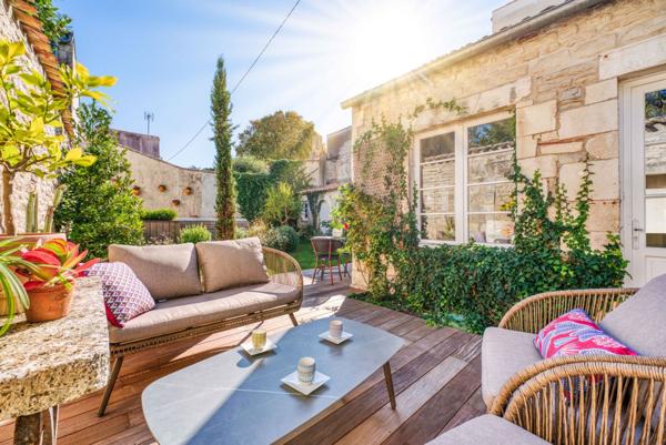 Île de Ré - Saint-Martin-de-Ré - Maison de maître au coeur du centre historique