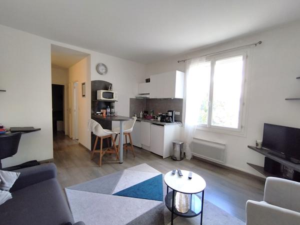 Immeuble de rapport proche gare TGV à Saint Pierre Des Corps 6 appartements loués