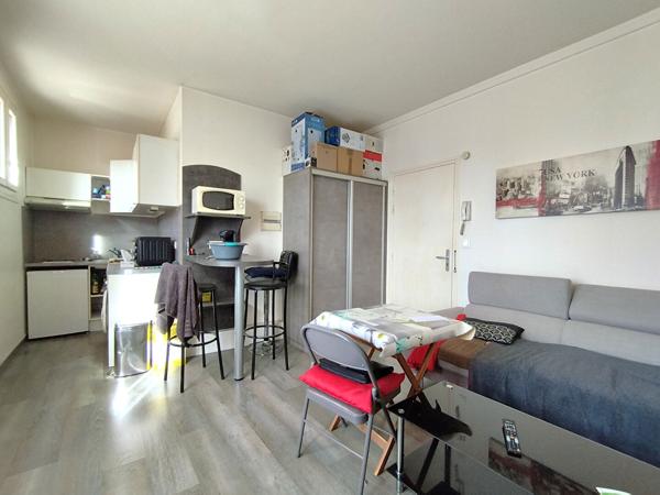 Immeuble de rapport proche gare TGV à Saint Pierre Des Corps 6 appartements loués