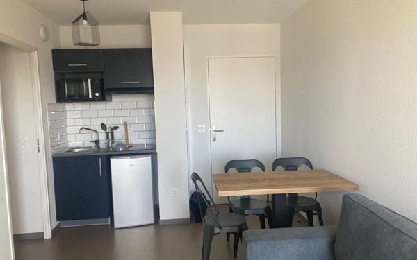 Appartement à louer    1 pièce •  La Rochelle