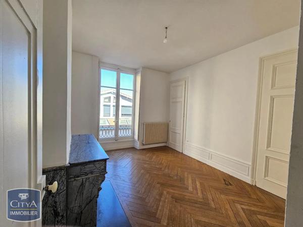 Appartement à louer 3 pièces 67m² Saint-Étienne (42000)