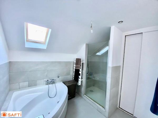 Appartement duplex de 131 m2 avec terrasse et garage