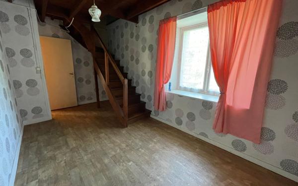 Maison à vendre    3 pièces • 115 m2 Vindefontaine