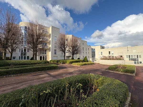 Appartement Rosny Sous Bois 3 pièces 72.8 m2