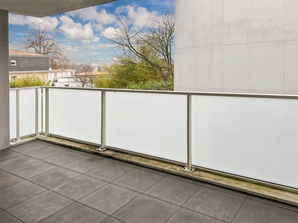 T2 orienté Sud récent avec parking – Mérignac