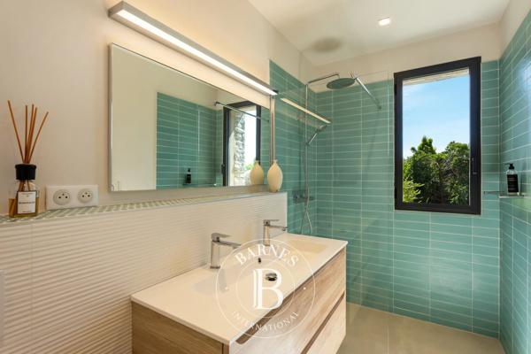 Sainte-Lucie-de-Porto-Vecchio, Villa 5 Chambres -  300 m² à vendre