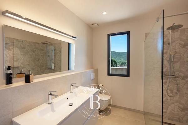 Sainte-Lucie-de-Porto-Vecchio, Villa 5 Chambres -  300 m² à vendre