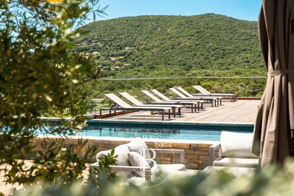 Sainte-Lucie-de-Porto-Vecchio, Villa 5 Chambres -  300 m² à vendre