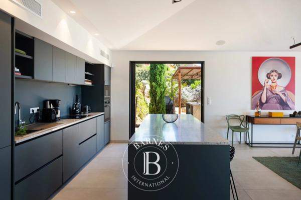 Sainte-Lucie-de-Porto-Vecchio, Villa 5 Chambres -  300 m² à vendre