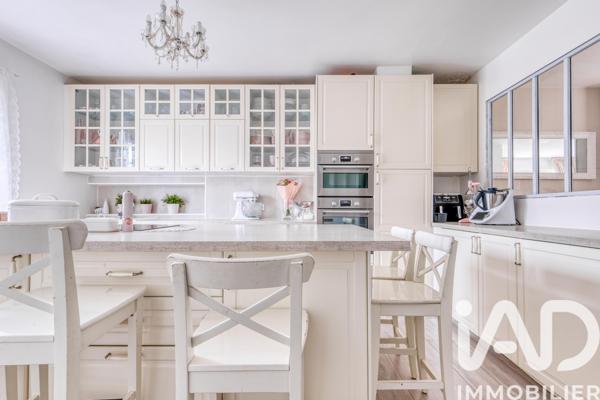 Maison à vendre 7 pièces 160 m² Montfermeil