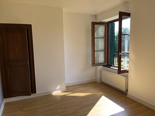 Maison à vendre |  Saint-Yrieix-la-Perche |  7 pièces | 189 m²