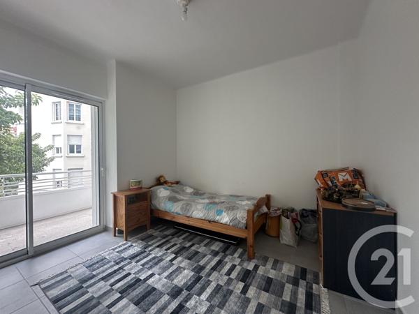 Appartement F5 à vendre  5 pièces - 82,35 m2 TOULON - 83