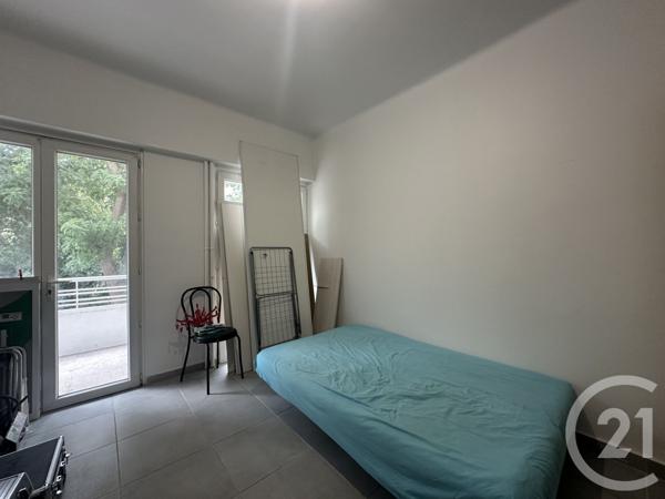 Appartement F5 à vendre  5 pièces - 82,35 m2 TOULON - 83