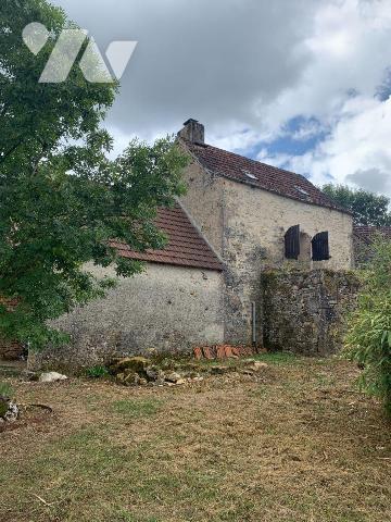 A VENDRE - A LARAMIERE (46260 - LOT) : Une maison d'habitation d'une superficie d'environ 65m² ...