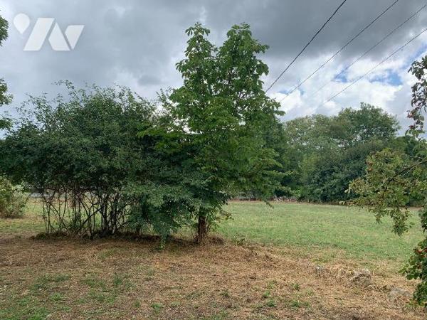 A VENDRE - A LARAMIERE (46260 - LOT) : Une maison d'habitation d'une superficie d'environ 65m² ...