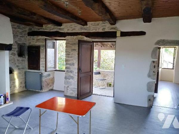 A VENDRE - A LARAMIERE (46260 - LOT) : Une maison d'habitation d'une superficie d'environ 65m² ...