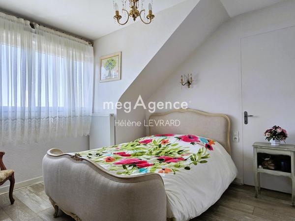 Maison à Livet, 53150 - 7 pièces 150m²