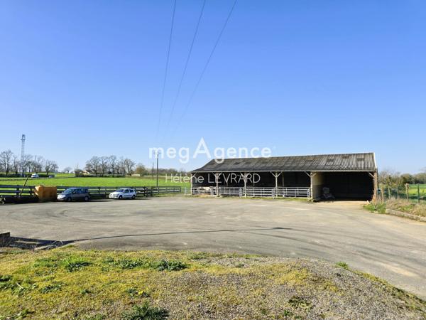 Maison à Livet, 53150 - 7 pièces 150m²