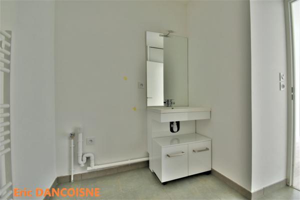 A louer T2 avec jardin, terrasse, et stationnement sécurisé