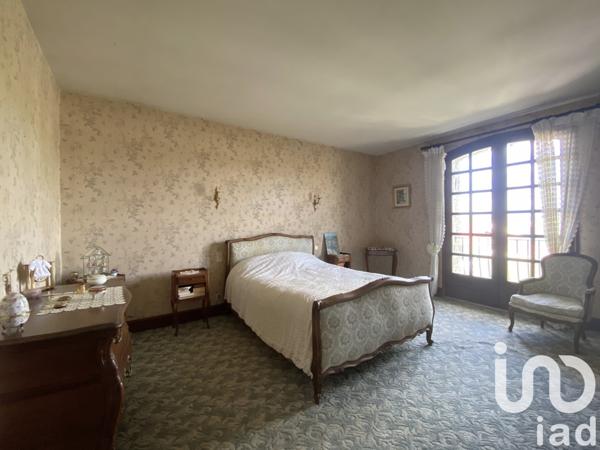 Maison à vendre 7 pièces 230 m² Angoulême