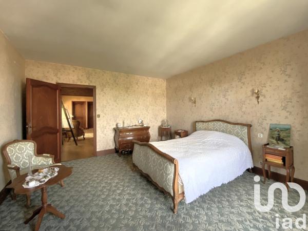 Maison à vendre 7 pièces 230 m² Angoulême