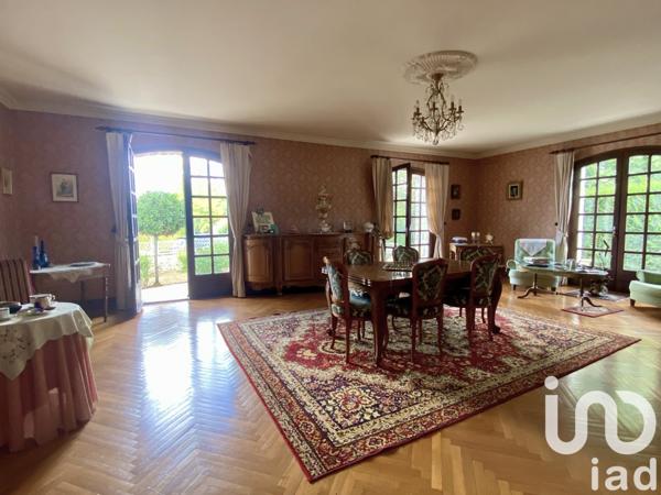 Maison à vendre 7 pièces 230 m² Angoulême