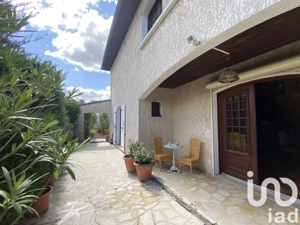 Maison à vendre 7 pièces 230 m² Angoulême