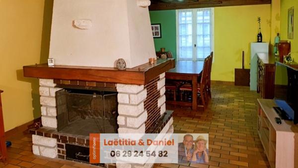 Ensemble immobilier avec maison d'habitation et 450 m² d'Atelier