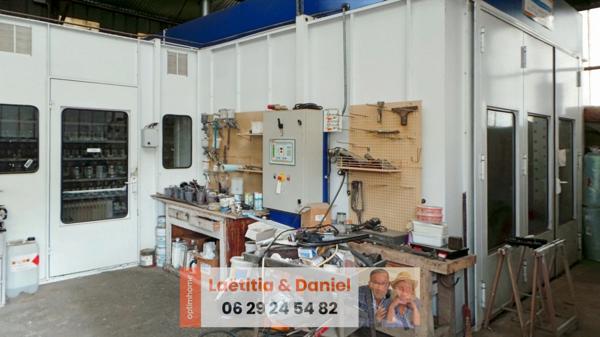 Ensemble immobilier avec maison d'habitation et 450 m² d'Atelier