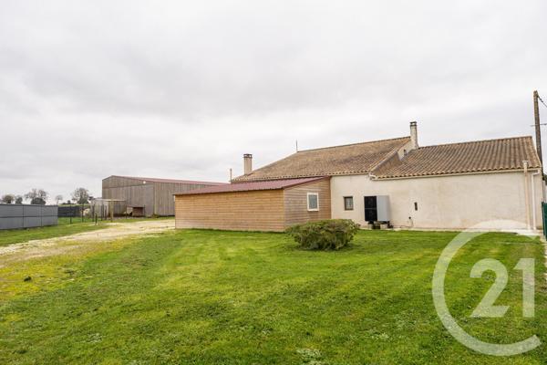 Maison à vendre  10 pièces - 170 m2 SAUJON - 17