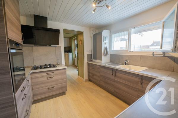 Maison à vendre  10 pièces - 170 m2 SAUJON - 17