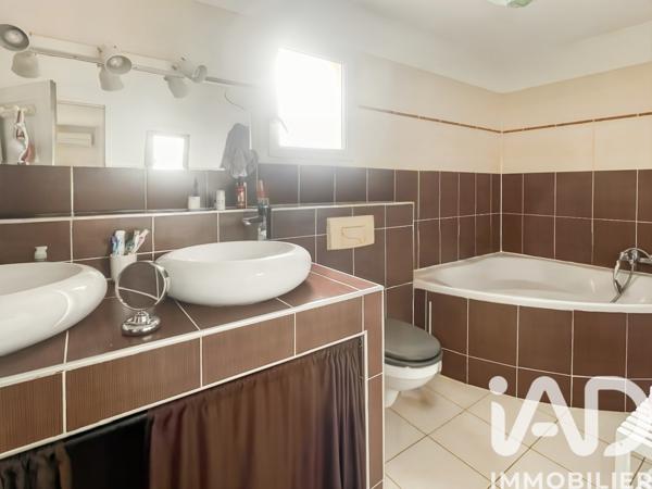 Maison à vendre 5 pièces 97 m² Calvisson