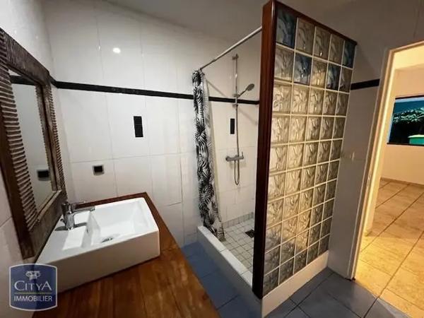 Maison à louer 4 pièces 84.99m² La Possession (97419)