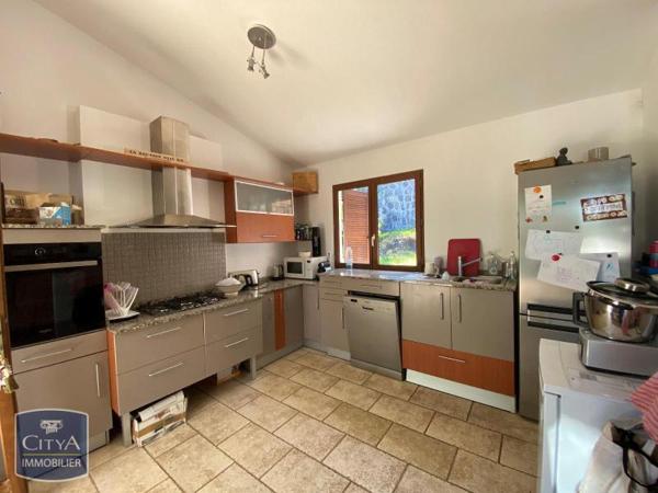 Maison à louer 4 pièces 84.99m² La Possession (97419)