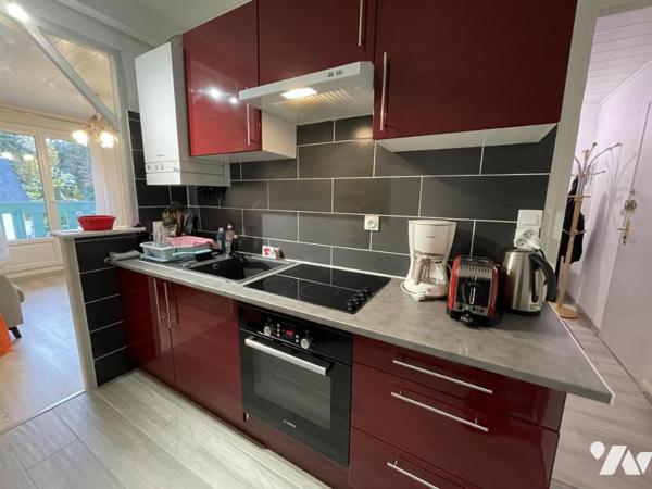 BAGNOLES DE L'ORNE, appt T2 rénové, parking et ascenseur, pour investissement locatif ou habitation 