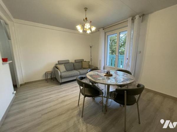 BAGNOLES DE L'ORNE, appt T2 rénové, parking et ascenseur, pour investissement locatif ou habitation 