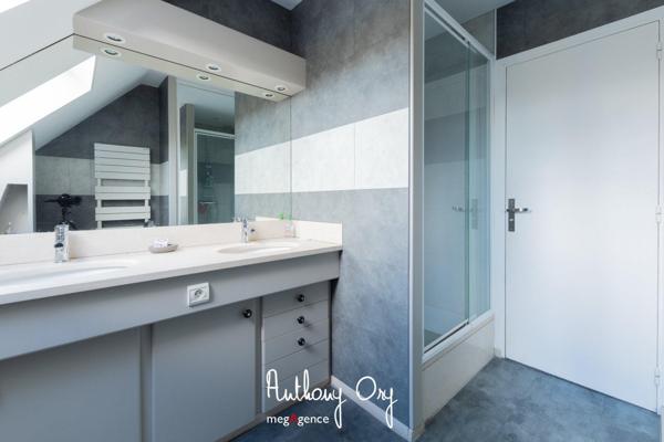 Maison à Vire Normandie, 14500 - 7 pièces 187m²