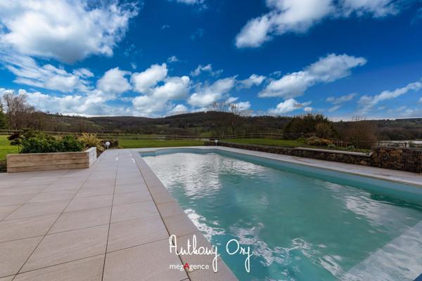 Maison à Vire Normandie, 14500 - 7 pièces 187m²