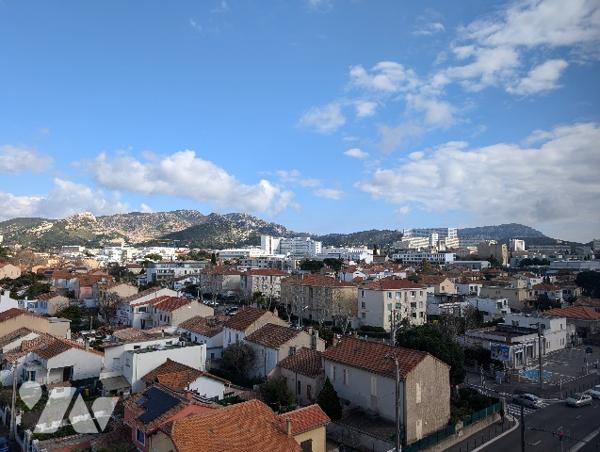 Duplex de 98 m² avec 2 terrasses de 36 m² et 2 garages double (4 places parking).