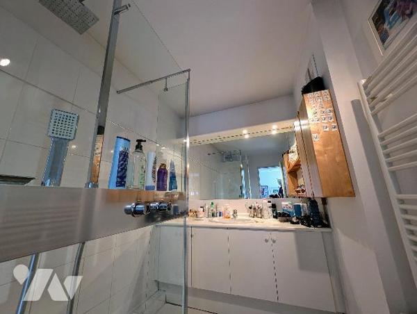 Duplex de 98 m² avec 2 terrasses de 36 m² et 2 garages double (4 places parking).