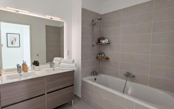 Appartement à vendre    3 pièces • 64 m2 Montpellier