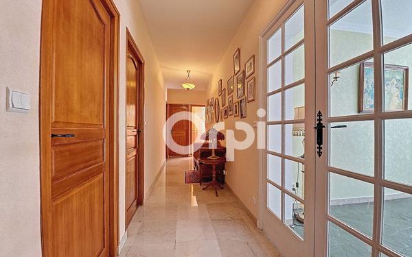 Maison à vendre    10 pièces •  Boissise-le-Roi