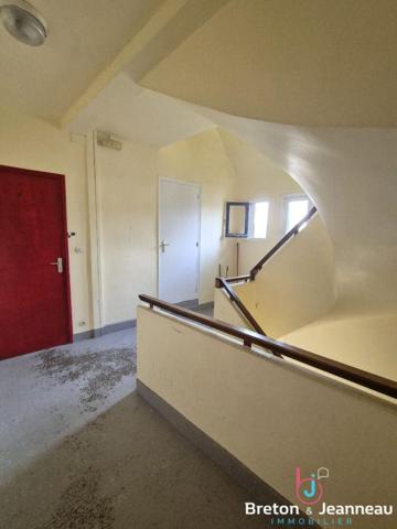 Immeuble à Lassay Les Chateaux