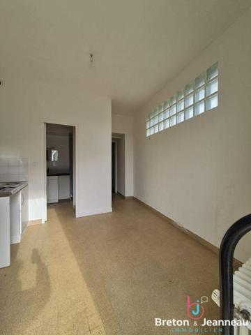 Immeuble à Lassay Les Chateaux