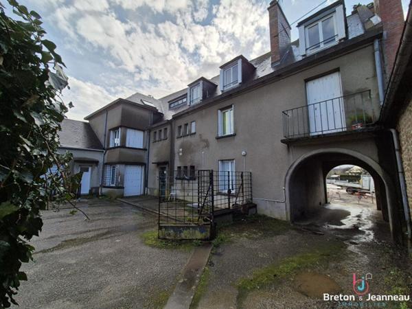 Immeuble à Lassay Les Chateaux