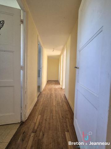 Immeuble à Lassay Les Chateaux