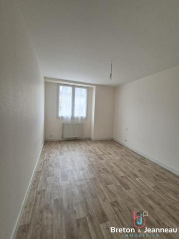 Immeuble à Lassay Les Chateaux