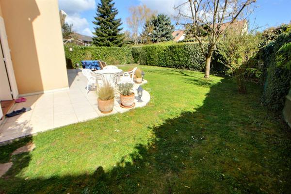 Maison Vernouillet 6 pièce(s) 120 m2 €519 000 ** - Référence 1092
